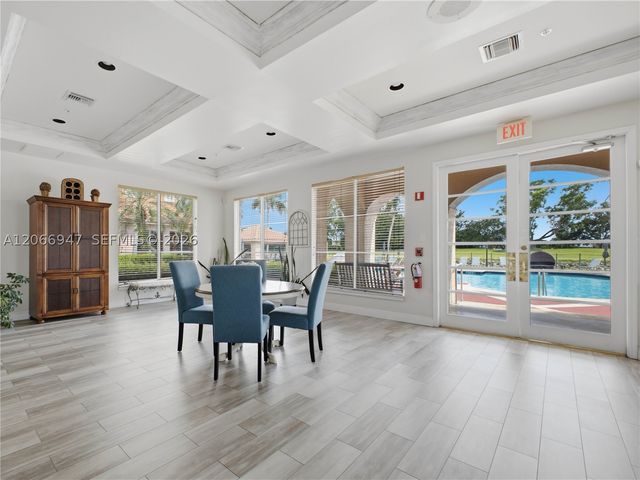 11710 Saint Andrews Pl 202, Wellington, FL 33414