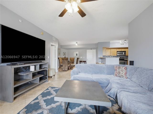 11710 Saint Andrews Pl 202, Wellington, FL 33414