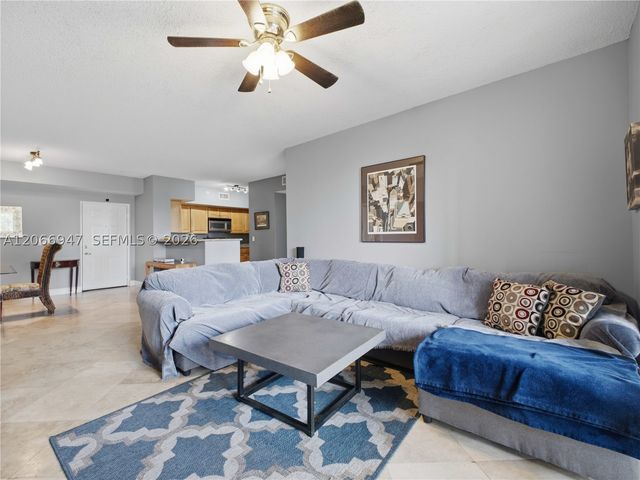 11710 Saint Andrews Pl 202, Wellington, FL 33414