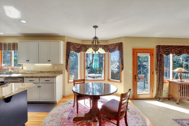 6824 S Highland Park Dr, Spokane, WA 99223