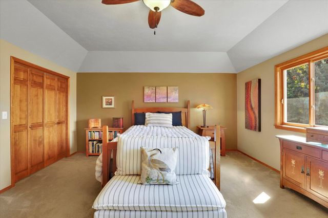 6824 S Highland Park Dr, Spokane, WA 99223