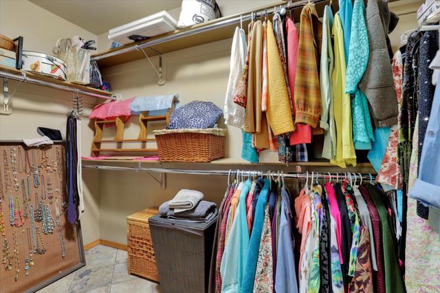 6824 S Highland Park Dr, Spokane, WA 99223