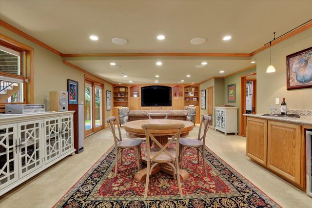 6824 S Highland Park Dr, Spokane, WA 99223