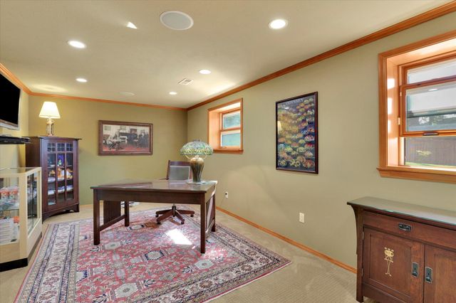 6824 S Highland Park Dr, Spokane, WA 99223