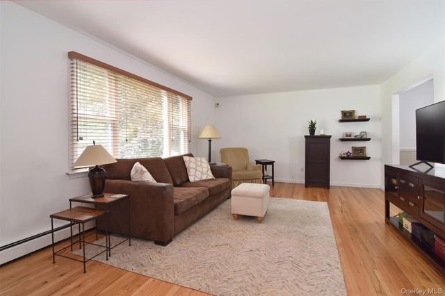 129 Hilldale Road, Dobbs Ferry, NY 10522