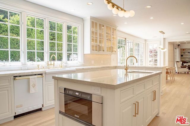 744 San Lorenzo Street, Santa Monica, CA 90402