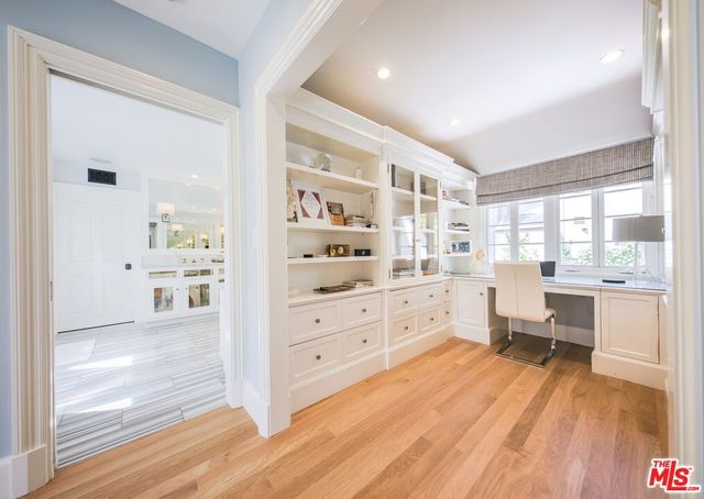 744 San Lorenzo Street, Santa Monica, CA 90402