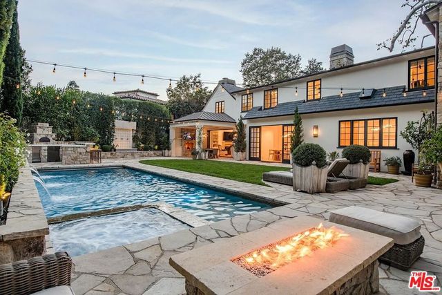 744 San Lorenzo Street, Santa Monica, CA 90402