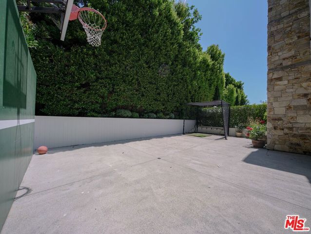 744 San Lorenzo Street, Santa Monica, CA 90402
