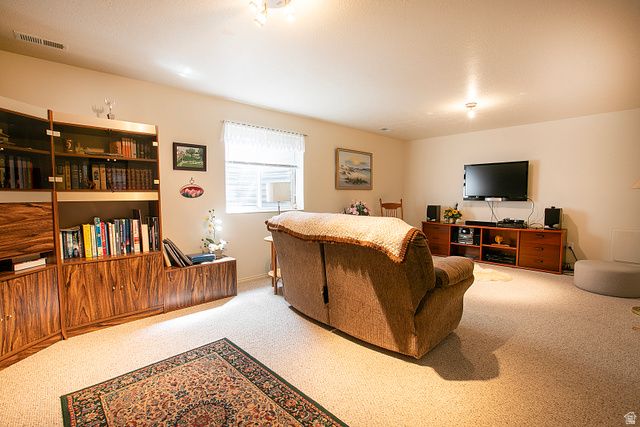 1068 E 5675 S, South Ogden, UT 84405