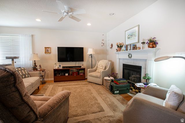 1068 E 5675 S, South Ogden, UT 84405