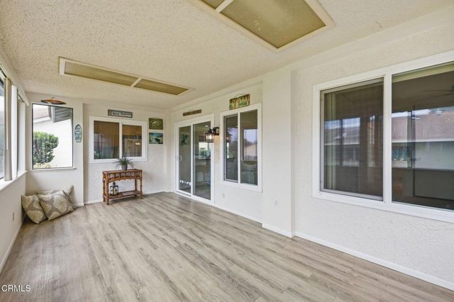 42110 Village 42, Camarillo, CA 93012