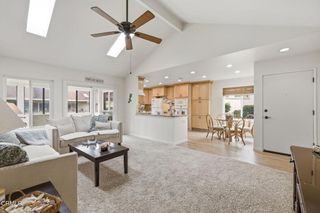 42110 Village 42, Camarillo, CA 93012