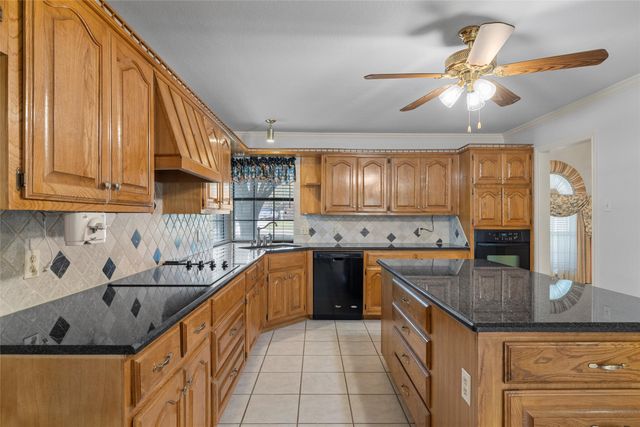 503 Dal Paso Drive, Robinson, TX 76706