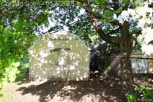 1930 Chelan Street, Flint, MI 48503