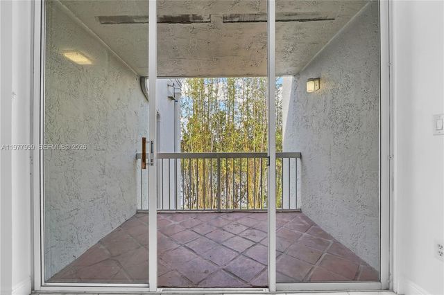 4654 NW 97th Pl 245, Doral, FL 33178