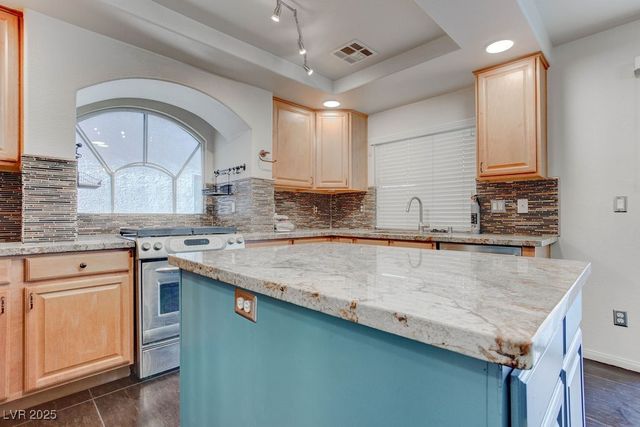 1132 Bearpaw Catch Court, Henderson, NV 89052