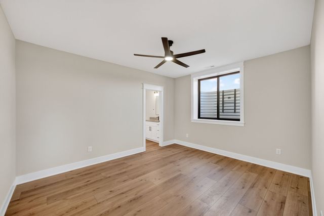 260 NW Copperleaf Court, Waukee, IA 50263