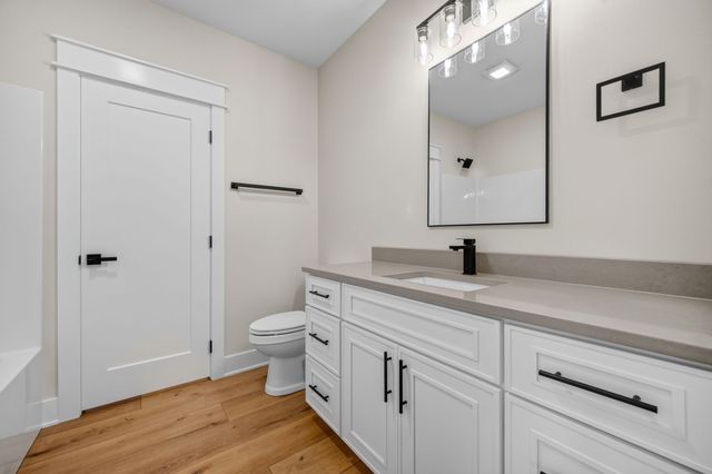 260 NW Copperleaf Court, Waukee, IA 50263