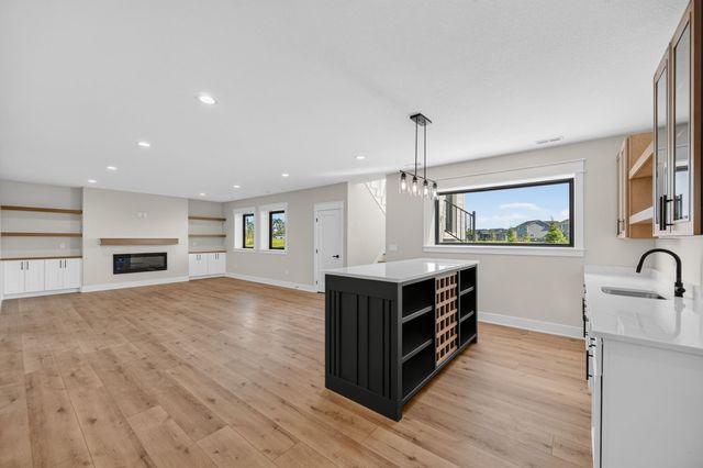 260 NW Copperleaf Court, Waukee, IA 50263