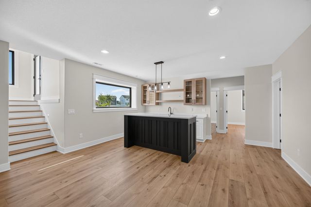 260 NW Copperleaf Court, Waukee, IA 50263