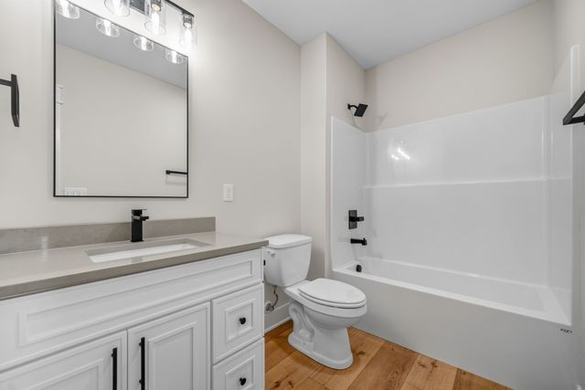 260 NW Copperleaf Court, Waukee, IA 50263