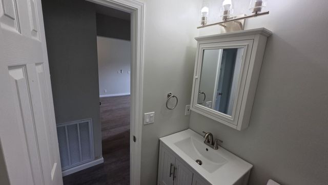 106 Newcastle Ct, Goodlettsville, TN 37072