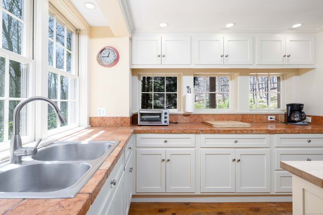 180 Green Hill Road, Killingworth, CT 06419