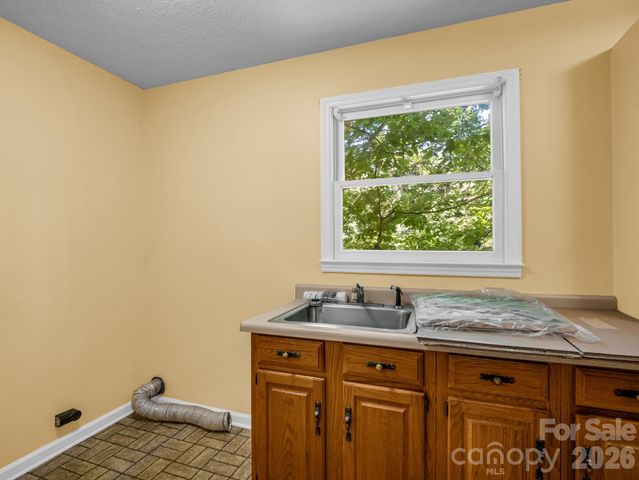 154 Breeze Hill, Rutherfordton, NC 28139