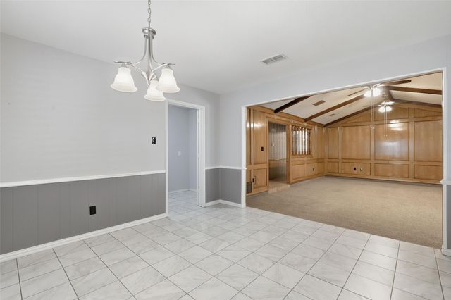 105 Alsbury Boulevard, Burleson, TX 76028