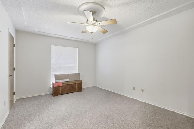 105 Alsbury Boulevard, Burleson, TX 76028