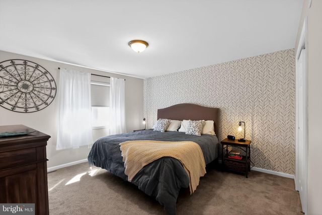 138 S 9TH ST, Coopersburg, PA 18036