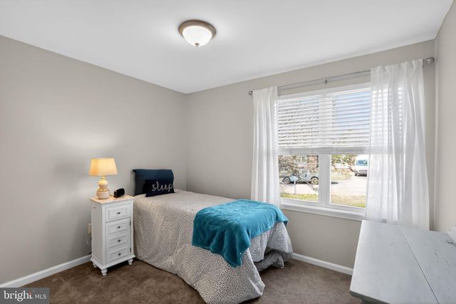 138 S 9TH ST, Coopersburg, PA 18036