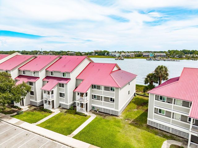47 Mariners Cay Drive, Folly Beach, SC 29439