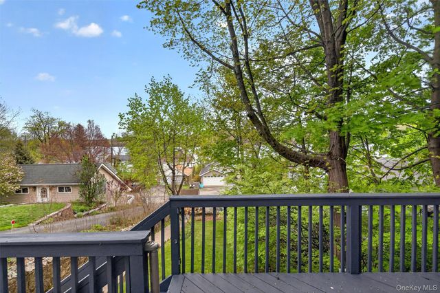 21 Lakeview Drive, Monroe, NY 10950