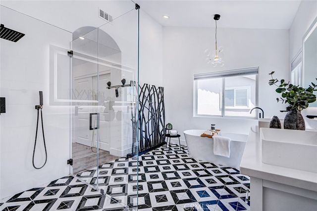 2113 Harriman A, Redondo Beach, CA 90278