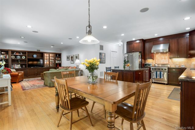 525 Carroll Avenue, Mamaroneck, NY 10543