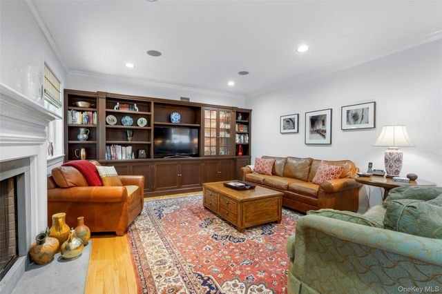 525 Carroll Avenue, Mamaroneck, NY 10543