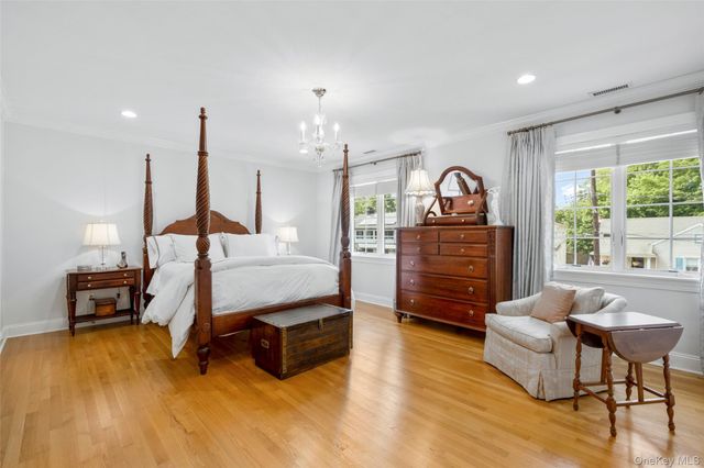 525 Carroll Avenue, Mamaroneck, NY 10543