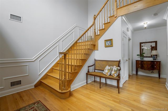 525 Carroll Avenue, Mamaroneck, NY 10543
