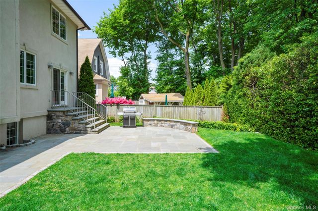 525 Carroll Avenue, Mamaroneck, NY 10543