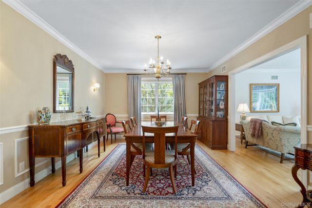 525 Carroll Avenue, Mamaroneck, NY 10543