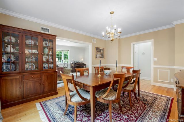 525 Carroll Avenue, Mamaroneck, NY 10543