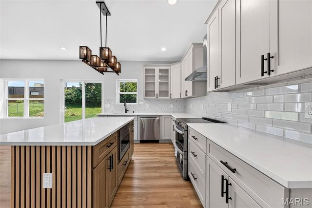 106 Highview Drive, St Louis, MO 63011