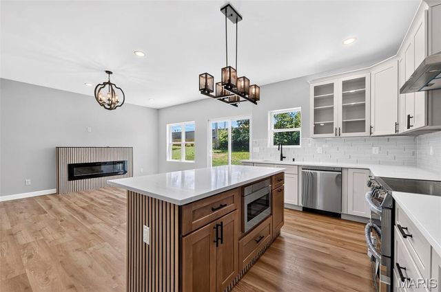 106 Highview Drive, St Louis, MO 63011