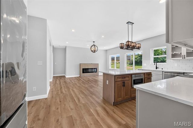 106 Highview Drive, St Louis, MO 63011