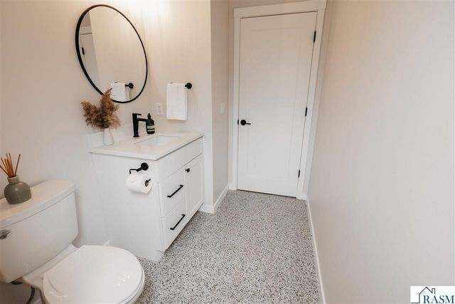 1836 Indigo Trail, Mankato, MN 56001