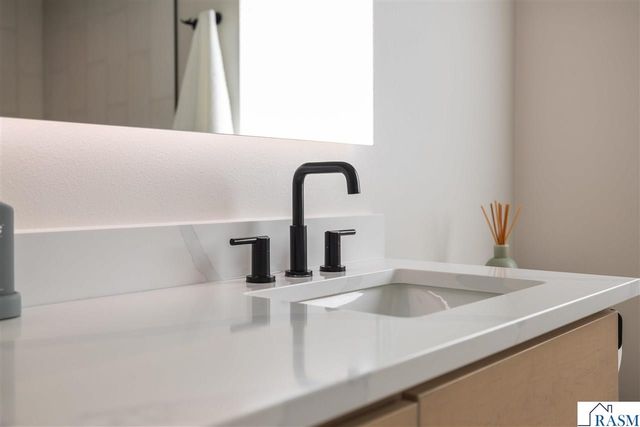 1836 Indigo Trail, Mankato, MN 56001