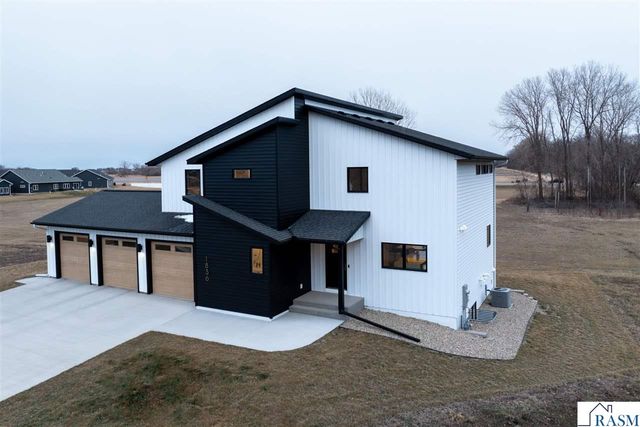 1836 Indigo Trail, Mankato, MN 56001