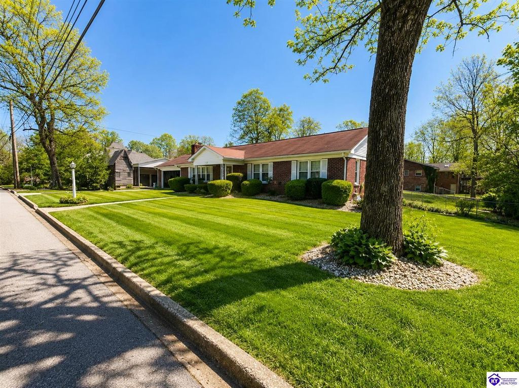 633 Cherrywood Drive, Elizabethtown, KY 42701